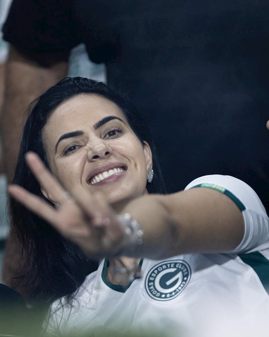 Torcedora no Estádio Hailé Pinheiro