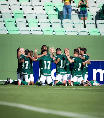 Goiás goleia o Goiatuba por 4 a 0 na estreia do Campeonato Goiano