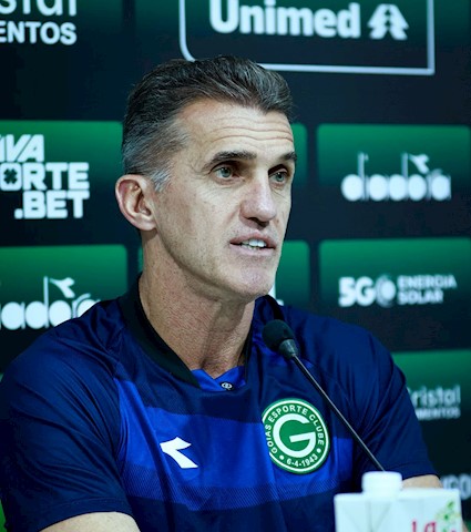 Mancini valoriza campanha do Goiás e mira crescimento na reta final da Série B