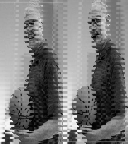 Nota de pesar: Oscar Schmidt