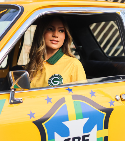 Goiás apresenta nova camisa em campanha que celebra a brasilidade e a paixão pelo futebol