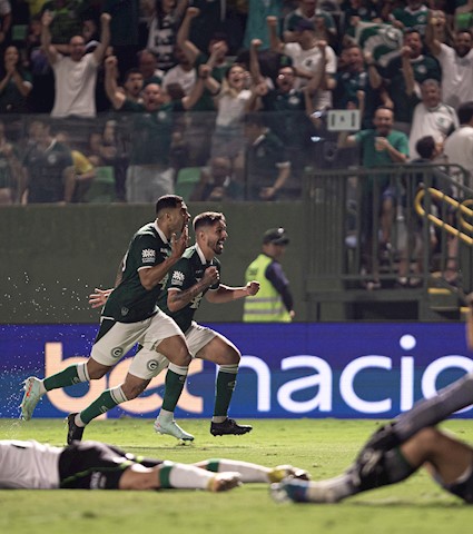 Goiás vence o América-MG e volta à liderança da Série B