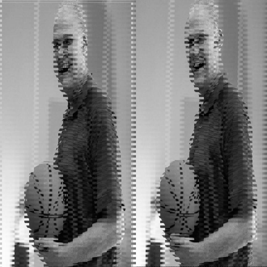 Nota de pesar: Oscar Schmidt