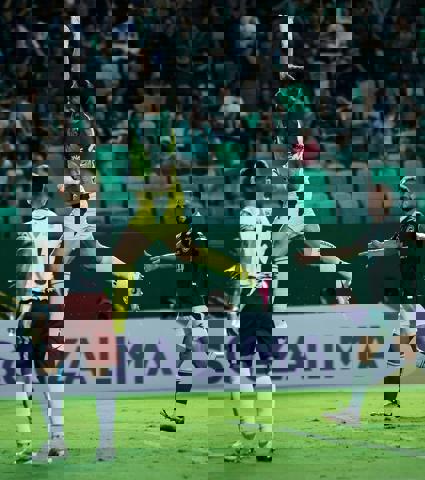 Goiás confirma classificação com vitória por 3 a 0 sobre o Fluminense-PI