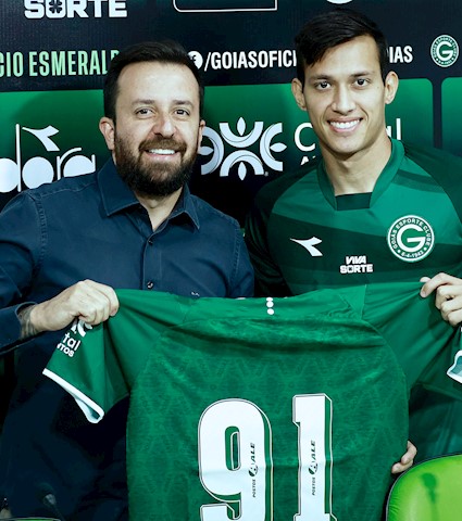 Brayann enaltece o Goiás e diz realizar sonho ao ser apresentado