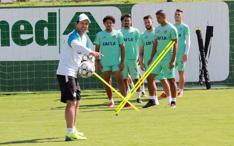 Goiás faz último treino em casa antes da partida contra o Figueirense