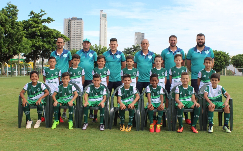 Esmeraldinhos participam de Torneio Internacional de Futebol Infantojuvenil