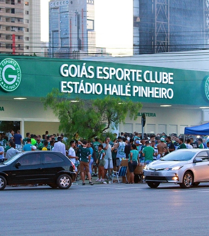 Goiás vence segunda seguida no Goianão