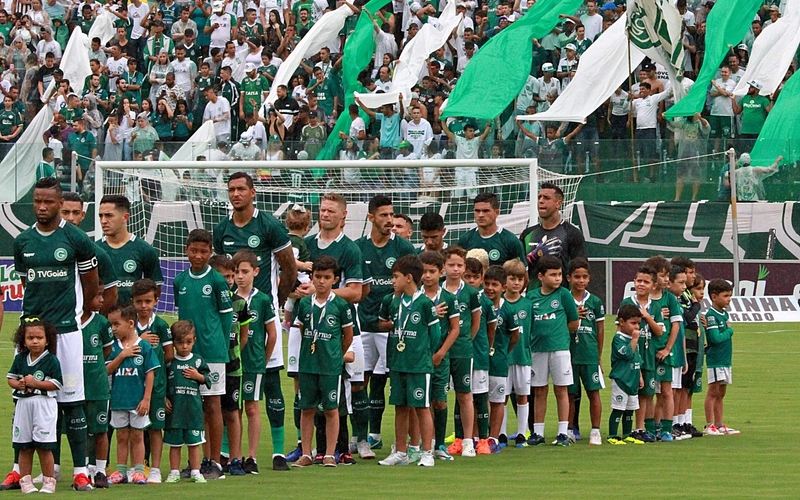 Goiás é superior e leva a melhor no primeiro clássico do ano contra o Vila Nova