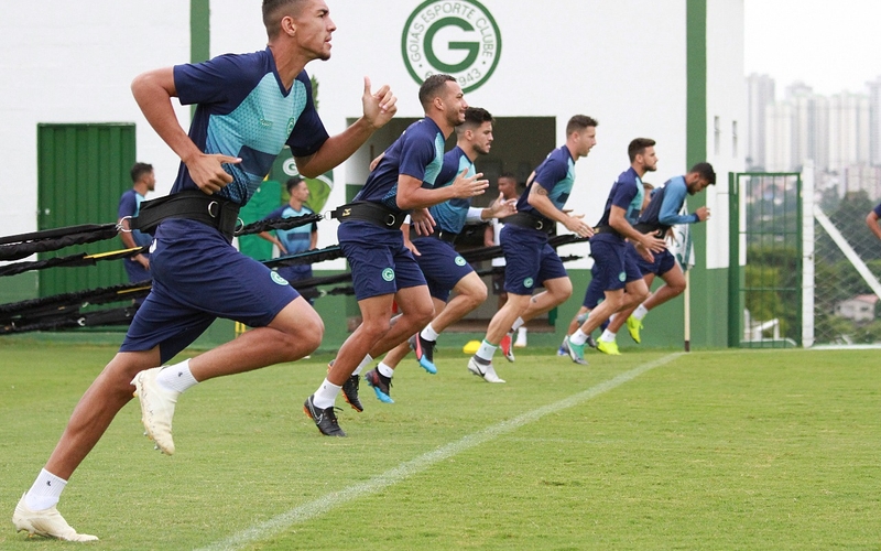 De olho na liderança absoluta do Goianão, Goiás treina no CT