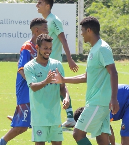 Sub-20 vence jogo treino com a Canedense, 7 a 1
