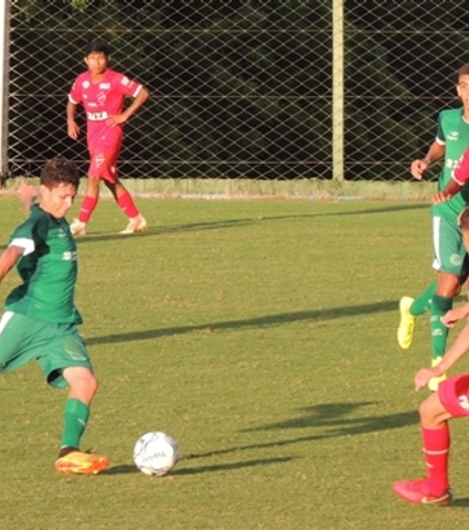 Sub-15: Observados pelo treinador da Seleção, Goiás e Vila Nova empatam no CT