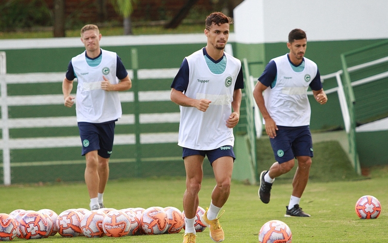 Após boa vitória no primeiro jogo no Olímpico, Goiás voltou aos treinos nesta segunda-feira