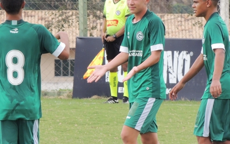 Sub-15 vence o São Luiz por 5 a 1 na estreia do Campeonato Goiano 2019