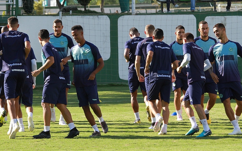 Goiás treina no feriado e entra na reta decisiva da preparação para a final