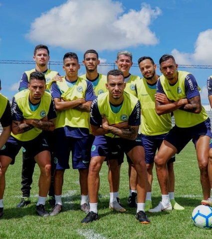 Em Maceió, Goiás faz último treino antes de pegar CSA