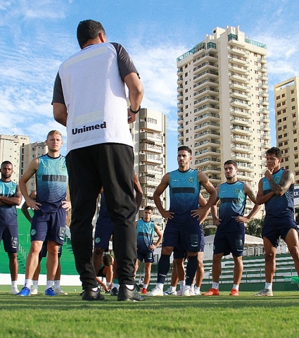 Dois períodos de treinamentos