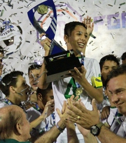 Sem sofrer nenhum gol em toda competição, Sub-13 é campeão estadual invicto