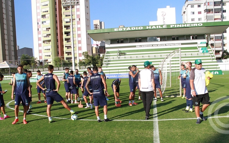 Goiás trabalha em dois períodos