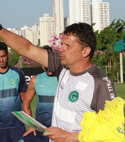 Goiás trabalha focado na sequência do Brasileirão