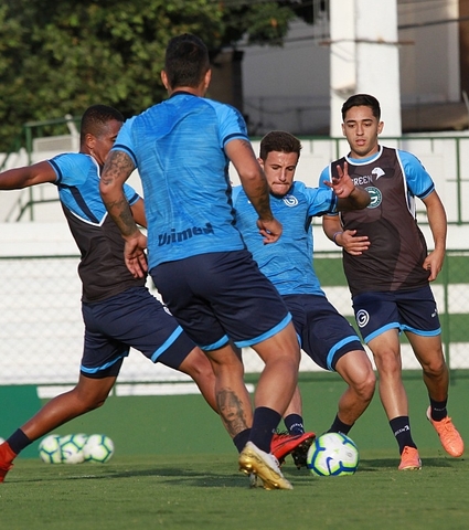 Goiás foca no tático