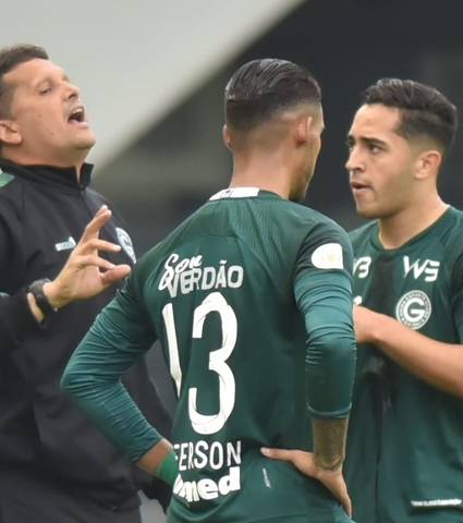 Claudinei Oliveira não é mais o técnico do Goiás