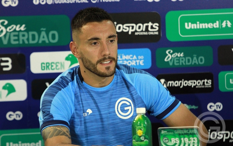 Alan Ruschel é apresentado no Verdão