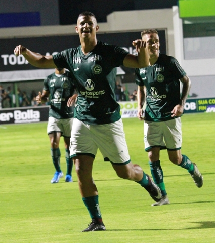 Goiás estreia com vitória no Estadual
