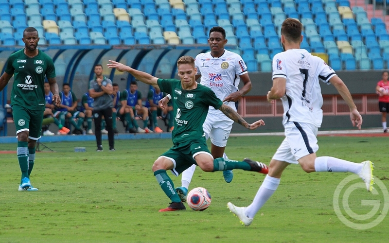 Goiás vence Aparecidense e classifica à fase final do Goianão