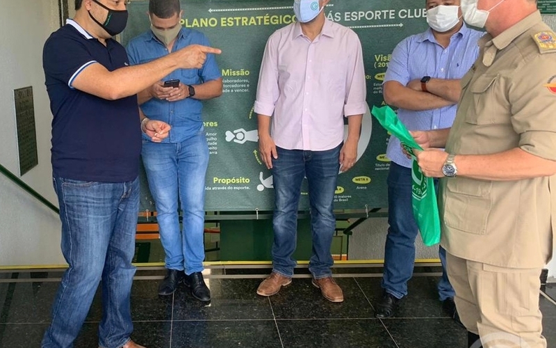Goiás homenageia os Bombeiros-GO