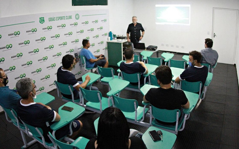 Integração multidisciplinar entre os departamentos