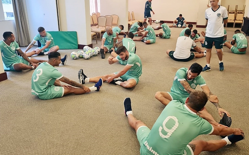No Rio de Janeiro, Goiás está pronto para o confronto com o Fluminense