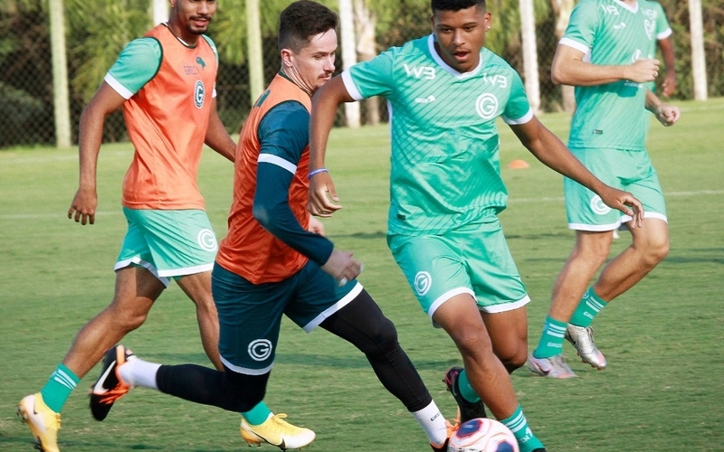 Goiás realiza último treino antes de enfrentar o Goianésia, pelo Goianão 2021