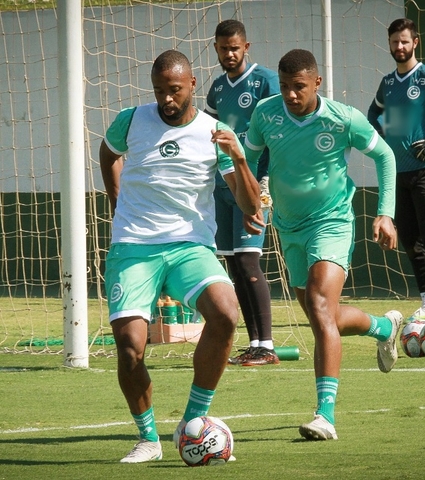 Com data da estreia no Brasileirão definida, Goiás treina em dois períodos