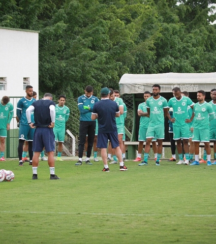 Treinamento no C.T. abre a semana de trabalho do esmeraldino