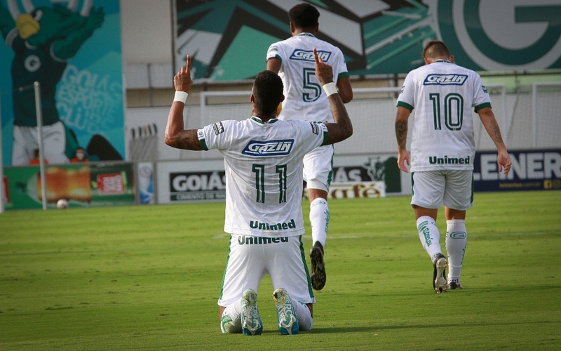 Alef Manga e Vinícius Lopes marcam, e Goiás vence o Brasiliense