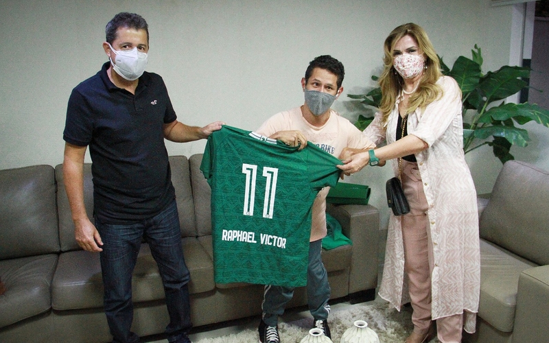 Esmeraldino Raphael Victor realiza seu sonho