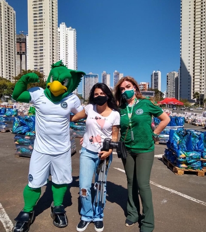 Projeto Mães da Favela FC: Goiás realiza a entrega de doações à CUFA/GO