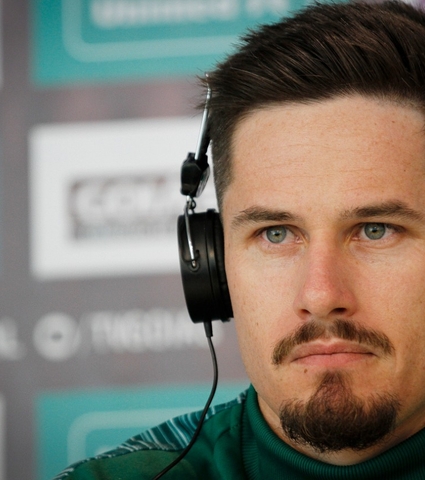 Tadeu vive a expectativa de completar 100 jogos pelo Goiás: “Muito orgulho pra mim e minha família."
