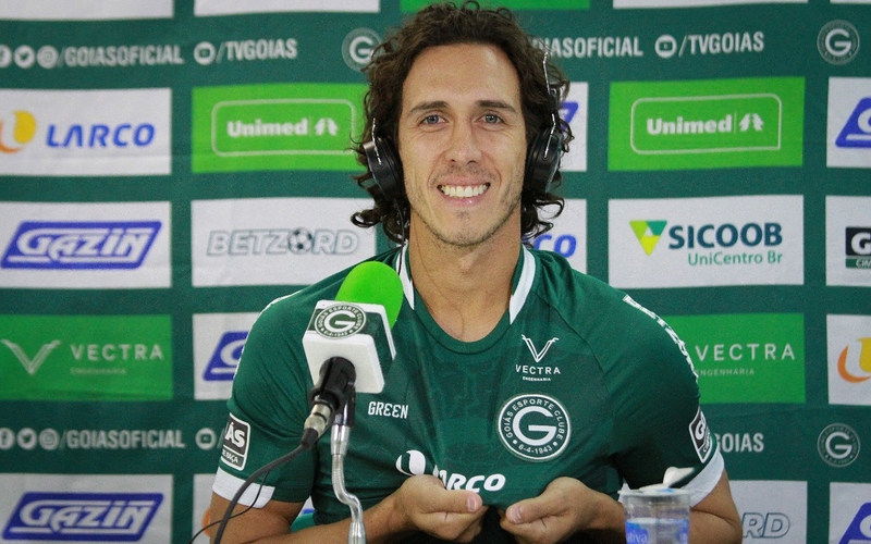 Nicolas define sua chegada: "Não é um convite, é um chamado vestir esta camisa, que representa muito no cenário brasileiro."
