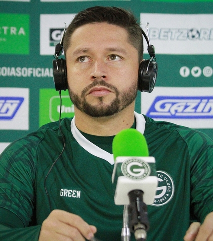Elvis: "Não tem crise aqui no Goiás, tem trabalho."