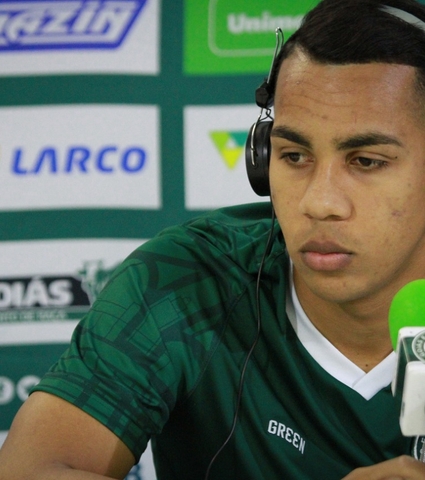 Antes de enfrentar o Londrina, Breno destaca: "A concentração para este jogo será crucial"