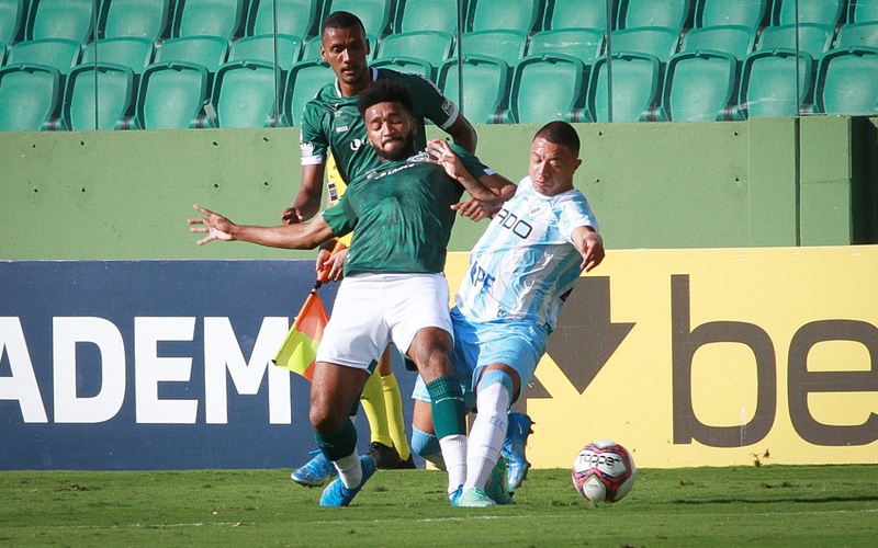 Goiás empata com o Londrina na Serrinha