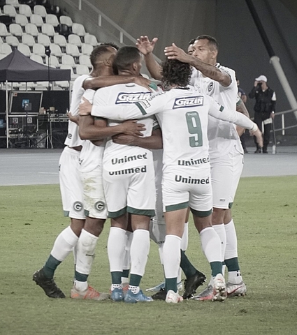 Fora de casa, o Verdão vence o Botafogo por 2 a 0, e volta ao G-4