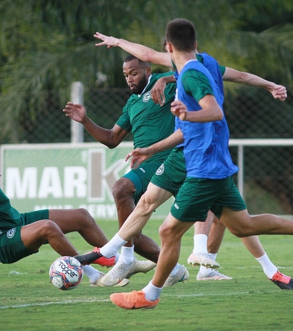 Verdão realiza treino tático