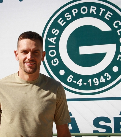 Campeão da Euro e eterno prata da casa, Rafael Toloi, visita o Goiás