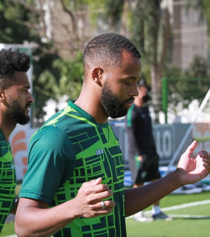 Com a melhor defesa do Brasileirão, Goiás inicia semana de trabalho