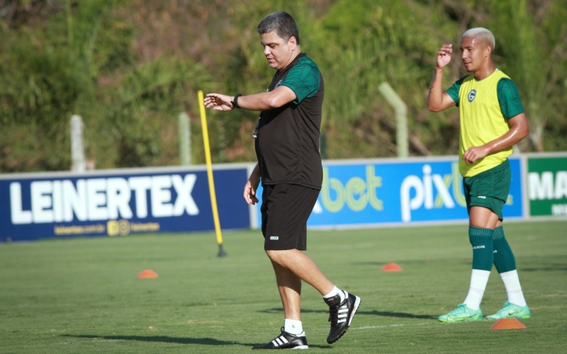 Brasileirão 2021: Goiás treina e viaja para sua 21ª partida