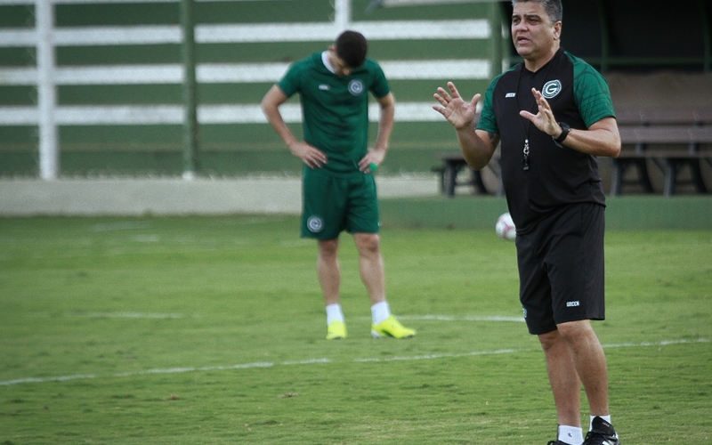 De olho no Cruzeiro, Marcelo Cabo promove treino tático