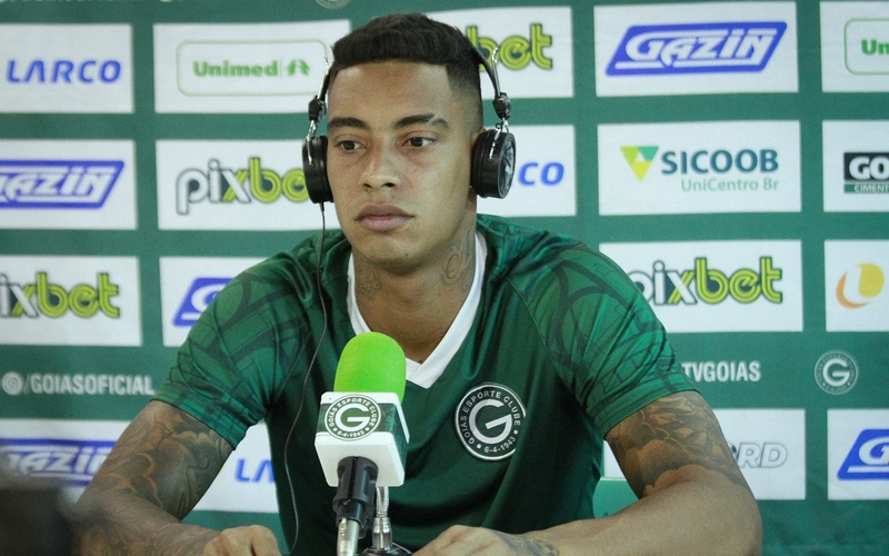 Antes de encarar o Cruzeiro na Serrinha, Manga enfatiza "Vamos fazer o nosso melhor, dentro de casa não podemos negociar com ninguém."